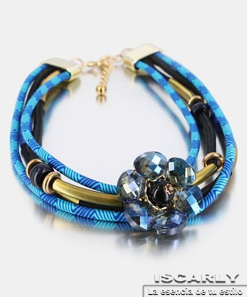 Collar de cuerda 4 lineas con flor artesanal de cristal de abalorio colecci�n oto�o invierno 2014/2015