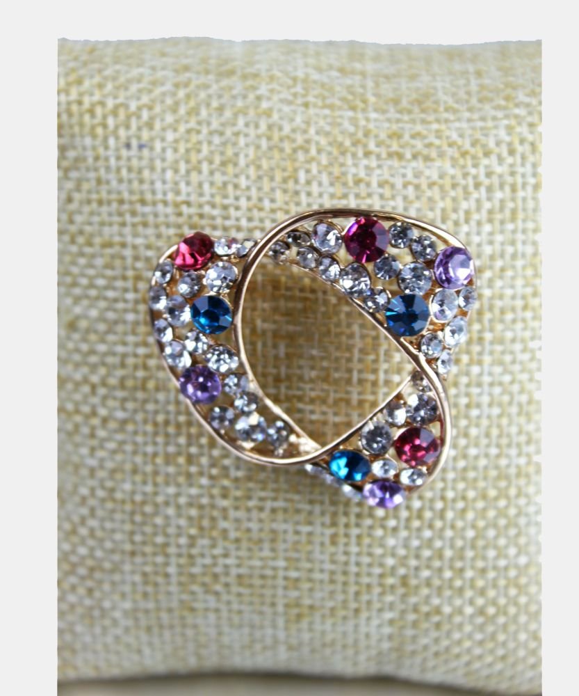 Broche con cristales
