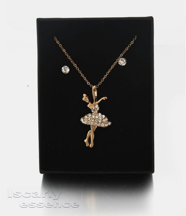 Collar con pendientes a juego