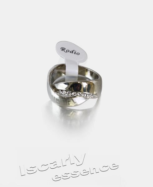 Anillo con cristales