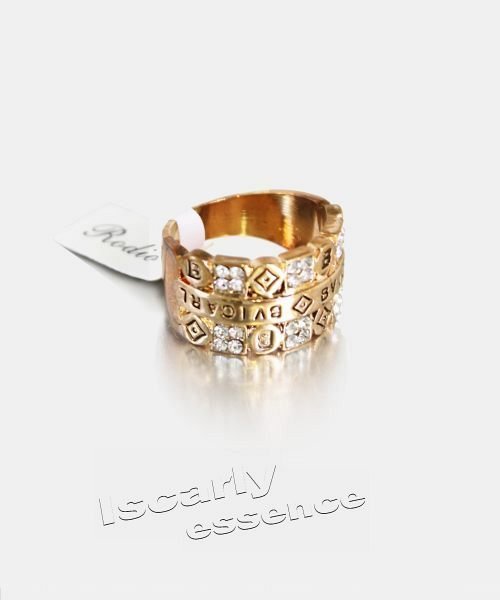 Anillo con cristales