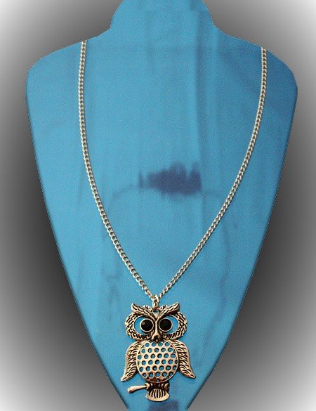Collar Buho Calado alas abiertas