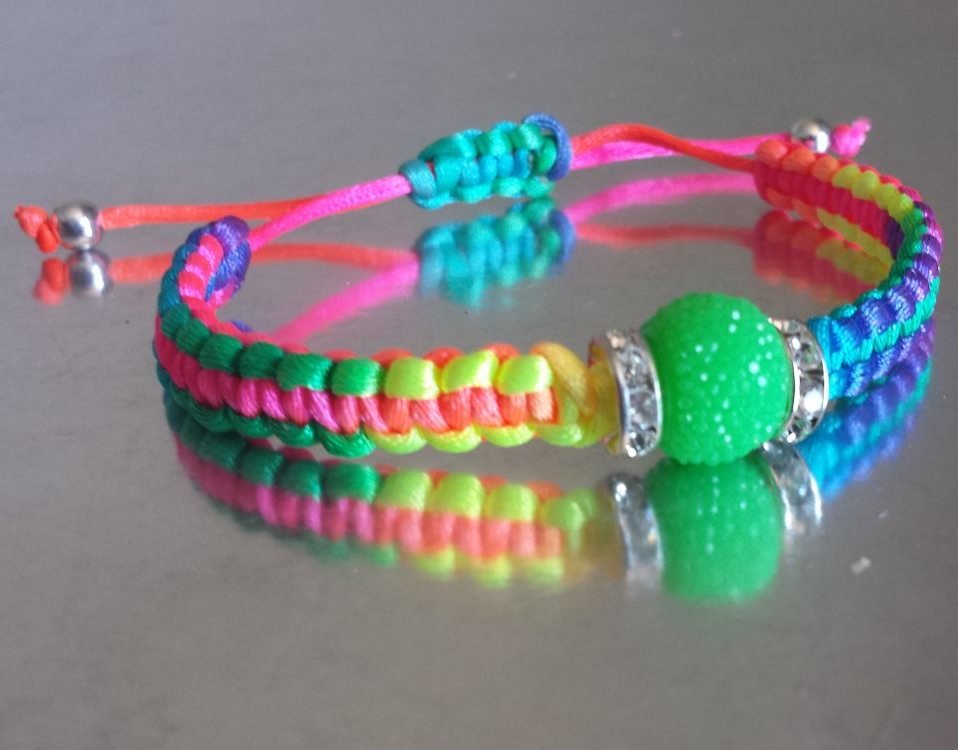 PULSERA MULTICOLOR NEON