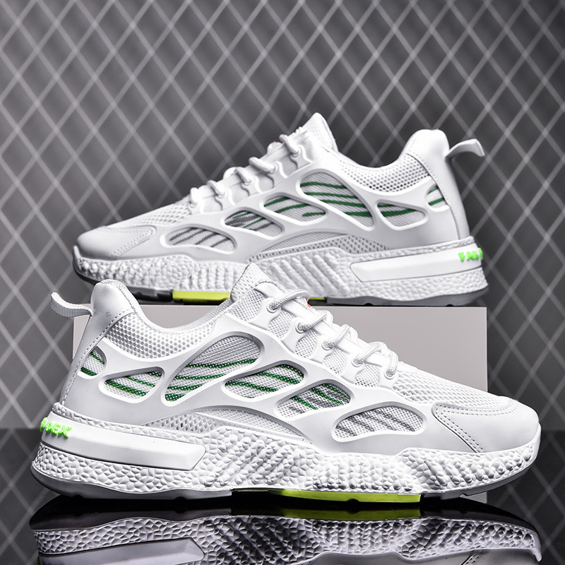 Zapatilla deportiva con paneles calados y suela texturizada (imagen de) Zapatilla deportiva con paneles calados y suela texturizada