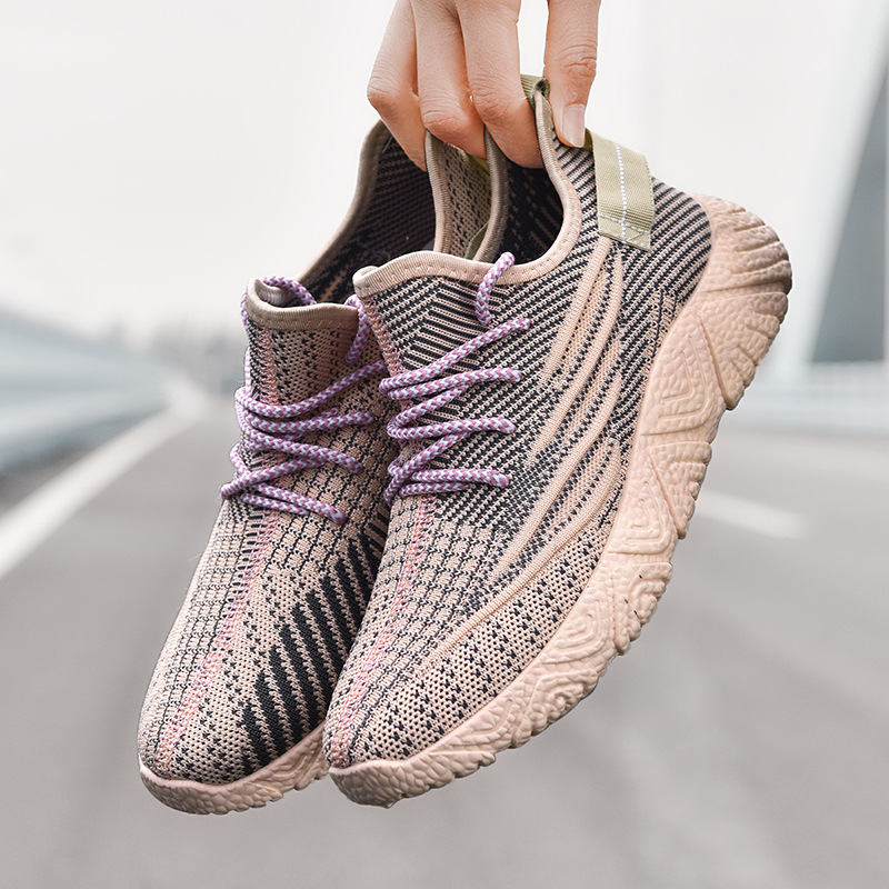 (imagen de) Zapatilla deportiva de tejido knit con suela texturizada