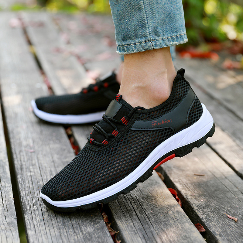 Zapatilla deportiva de malla transpirable con suela contrastada (imagen de) Zapatilla deportiva de malla transpirable con suela contrastada