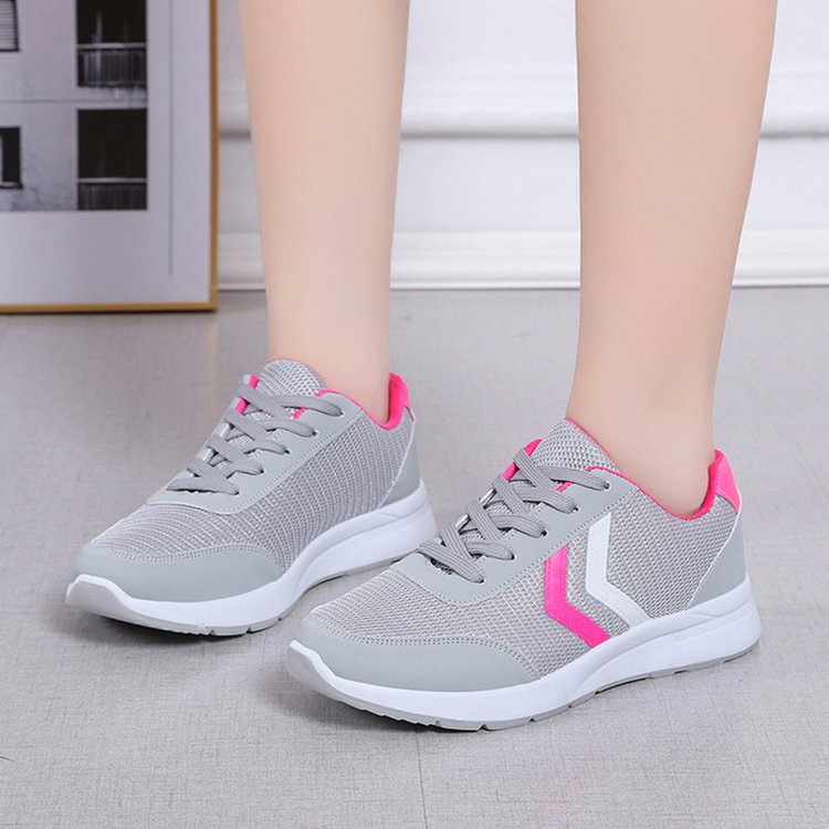 (imagen de) Zapatilla deportiva con chevrón y suela bicolor