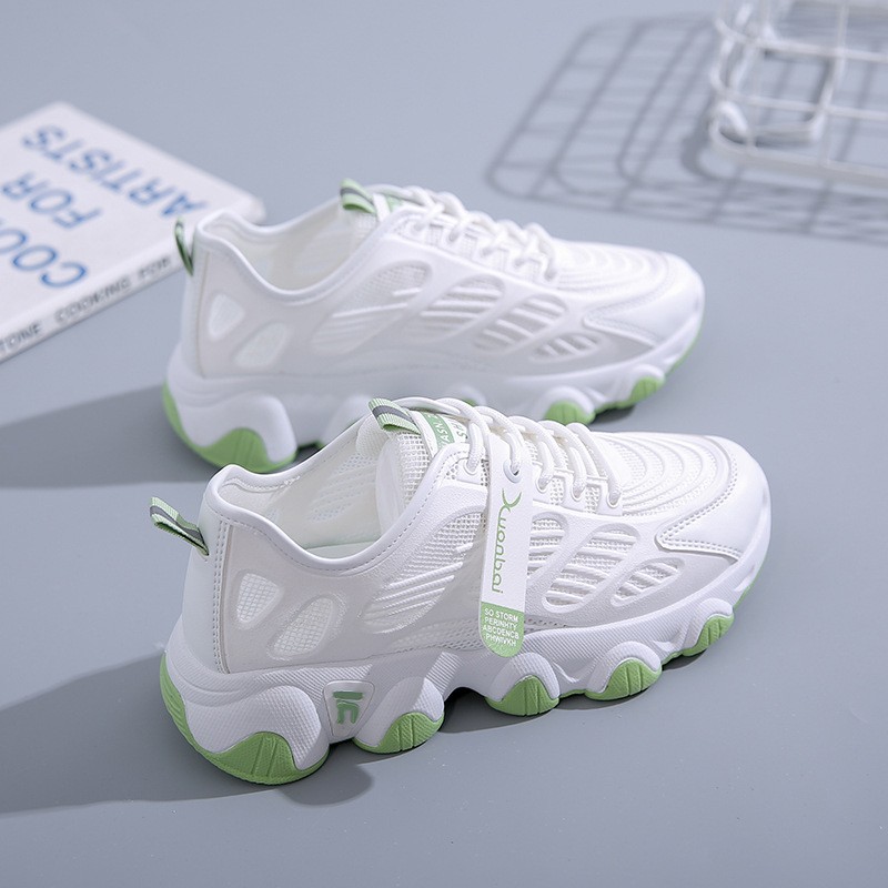 (imagen de) Zapatilla chunky con suela ondulada y acabado bicolor