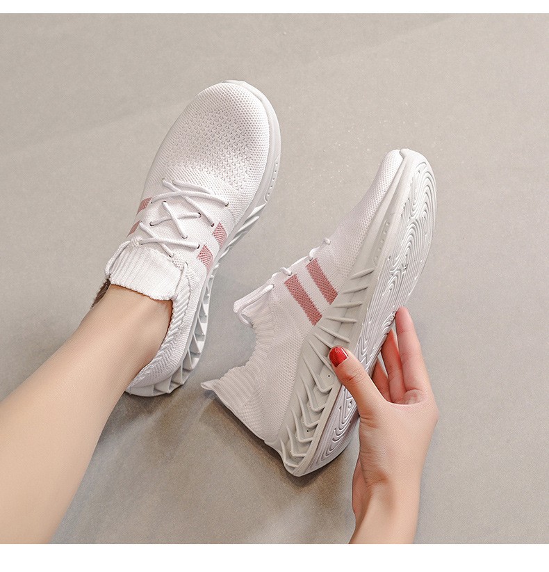 (imagen de) Zapatilla tipo calcetín con suela geométrica y tejido de punto