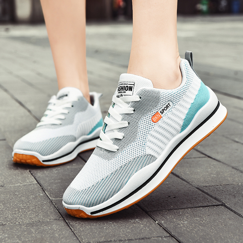 (imagen de) Zapatilla deportiva low-top de tejido knit y suela goma contrastada