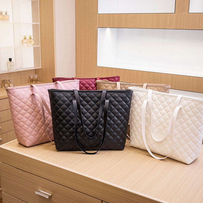 (imagen de) Bolso tote acolchado en PU con asas largas