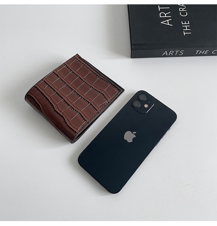 (imagen de) Billetera de hombre plegable con relieve cocodrilo en polipiel