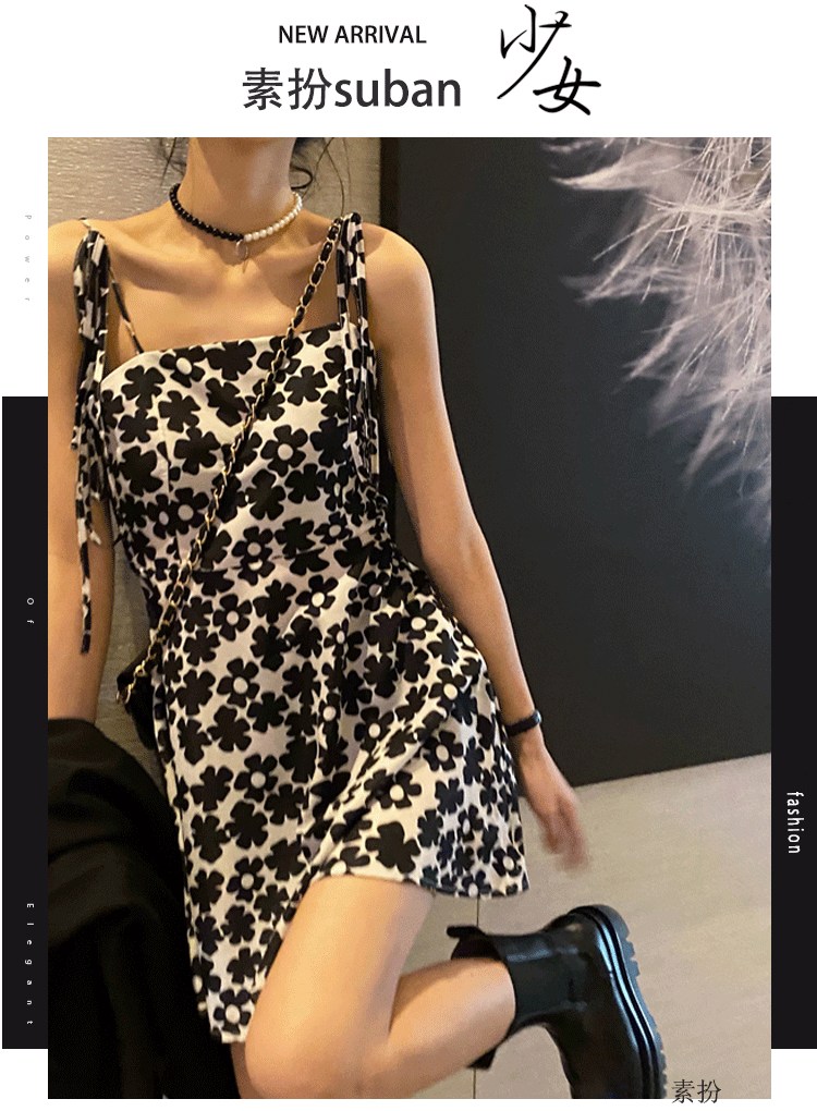 (imagen de) Vestido corto de tirantes con estampado floral bicolor