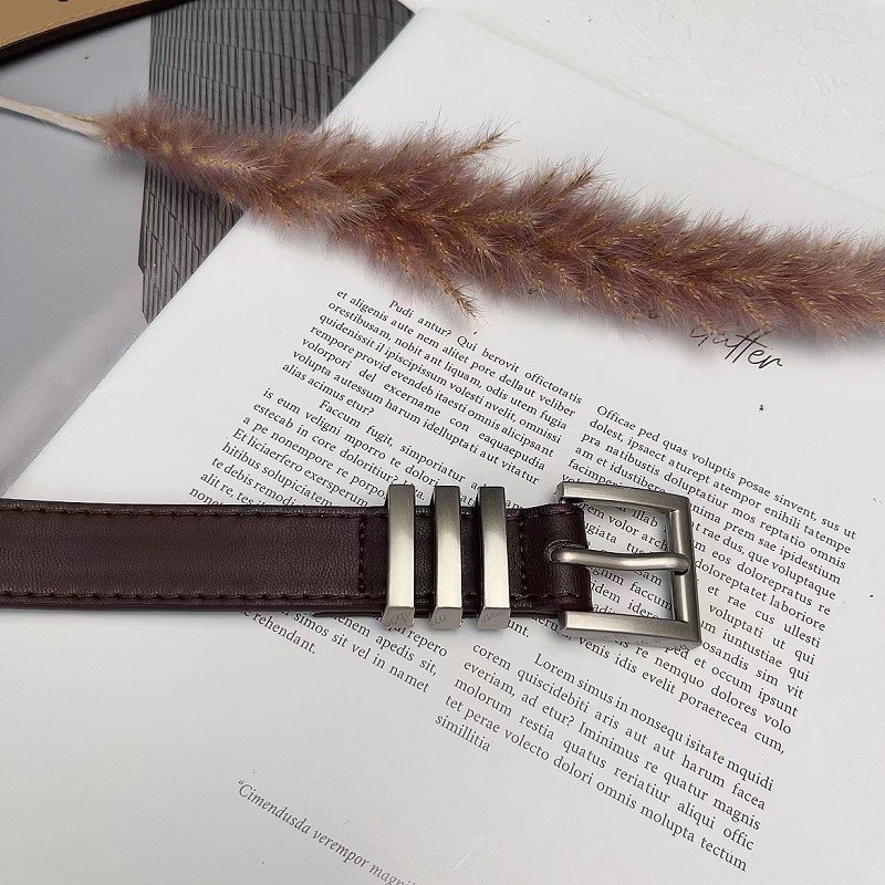 (image for) Slim belt with square buckle and metal loops, matte finish