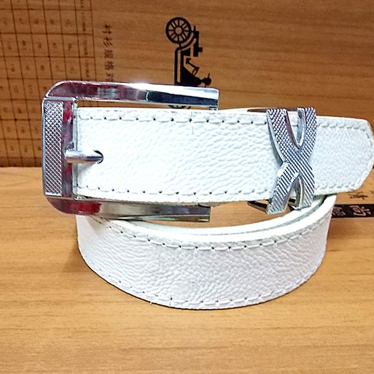 (image for) White belt with metal buckle and 'X' accent