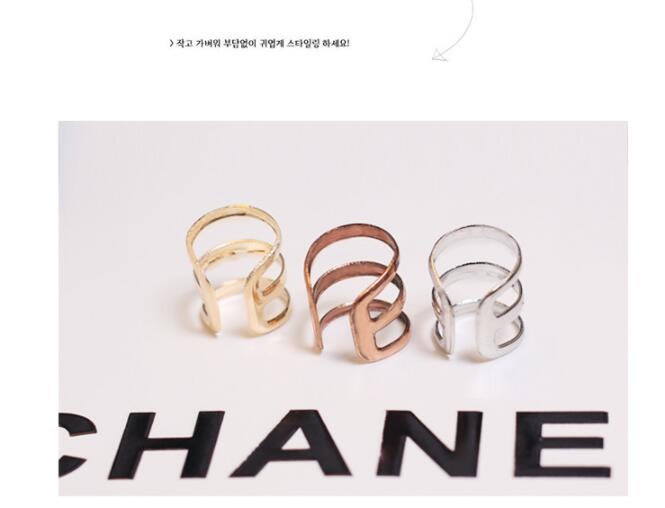 (imagen de) Pendientes de aleación ear cuff triple, acabado metalizado
