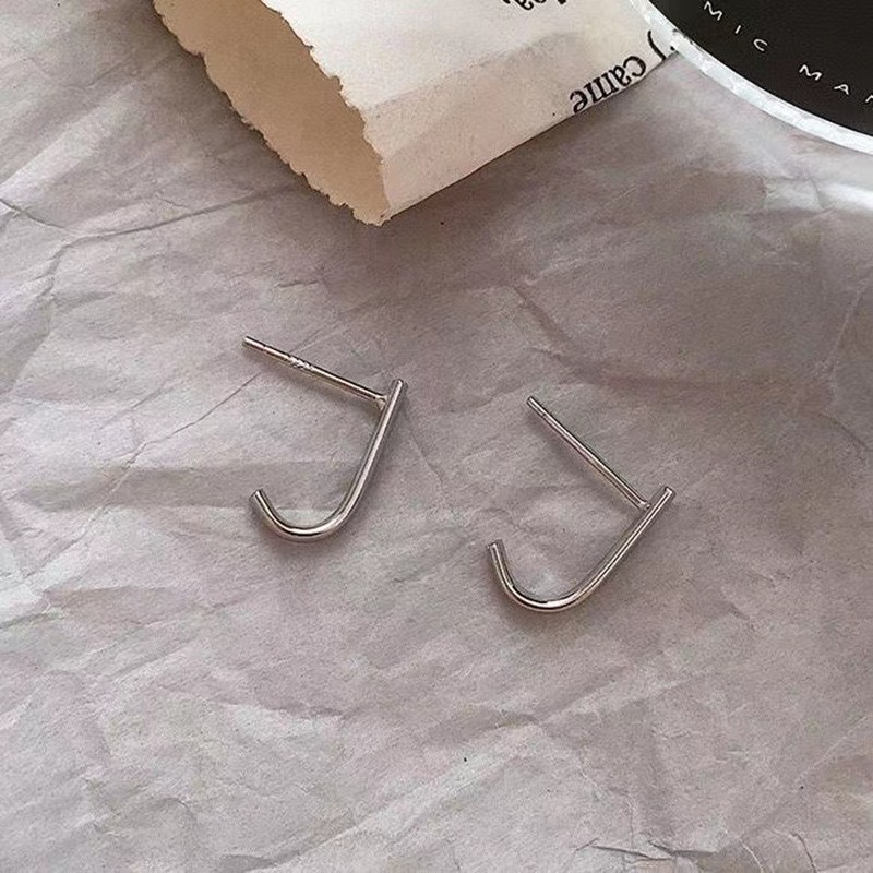 (imagen de) Pendientes pequeños de aleación en forma de U plateados