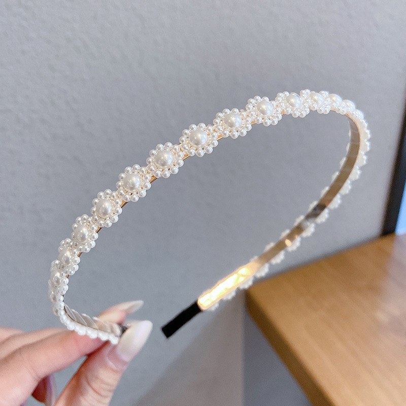 (imagen de) Diadema fina con clusters de perlas y acabado perlado