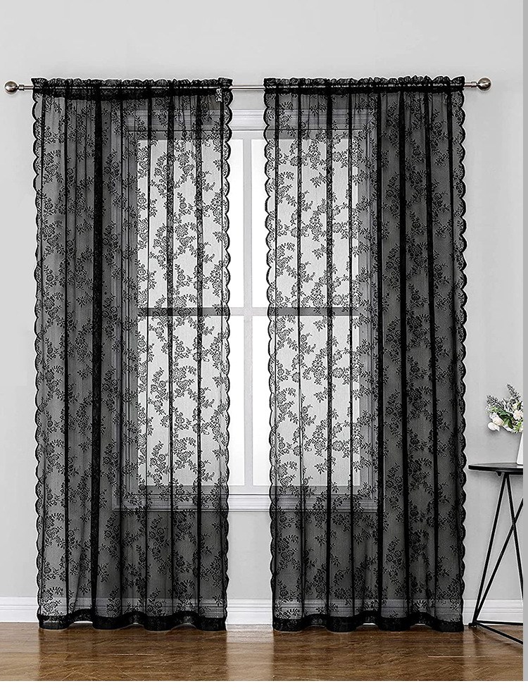 (imagen de) Cortina encaje floral negra con borde festoneado