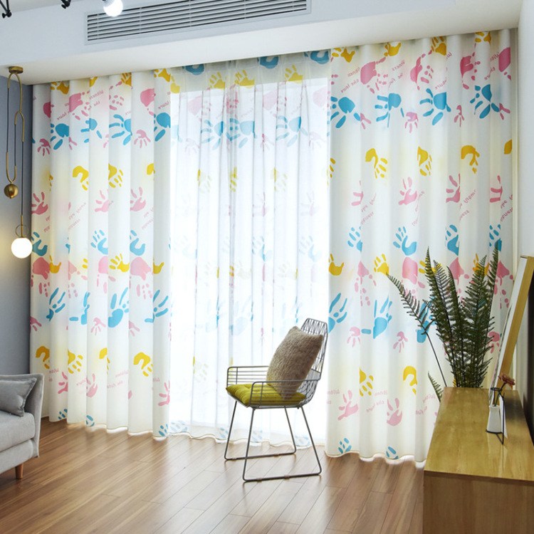 (imagen de) Cortina estampada de huellas y manchas con visillo