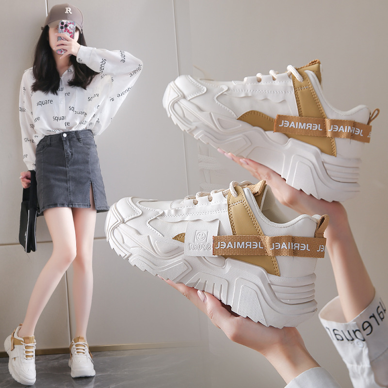 (imagen de) Zapatilla chunky con plataforma y tira textil