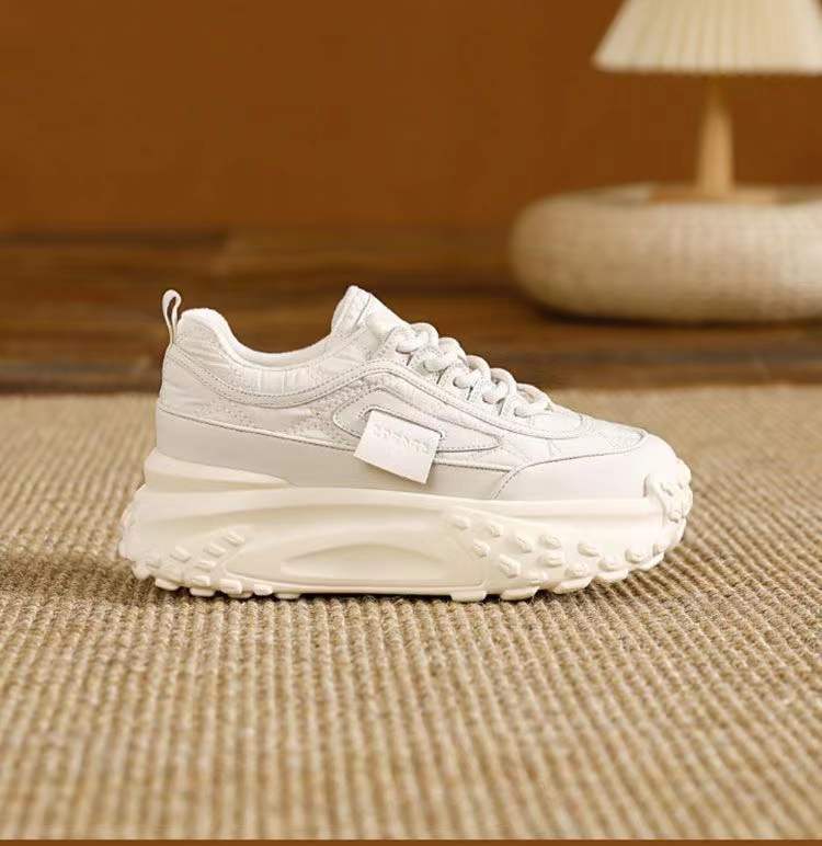Zapatilla plataforma chunky con suela gruesa y acabado liso (imagen de) Zapatilla plataforma chunky con suela gruesa y acabado liso
