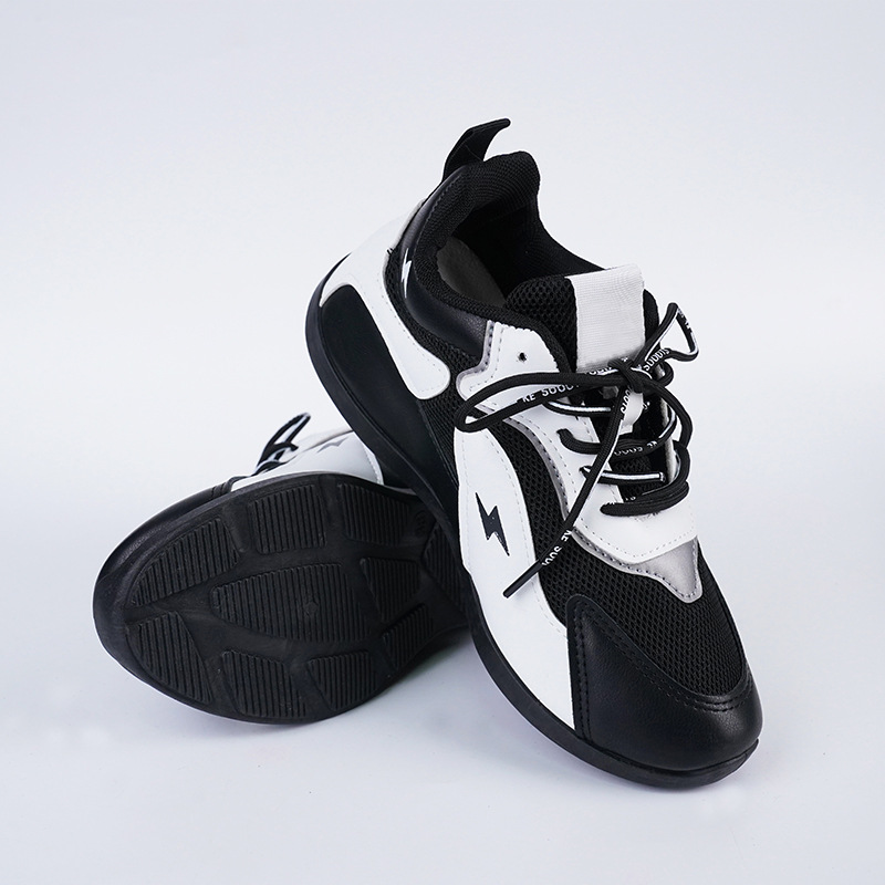 (image for) Low-top sneaker with lightning detail and mixed finish