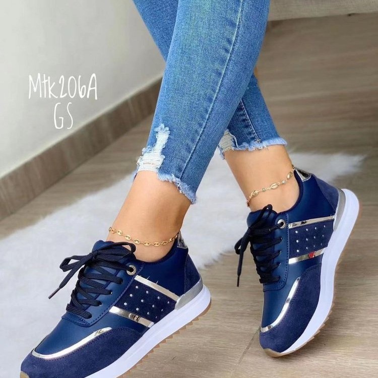 (image for) Low-profile sneaker with metallic trims