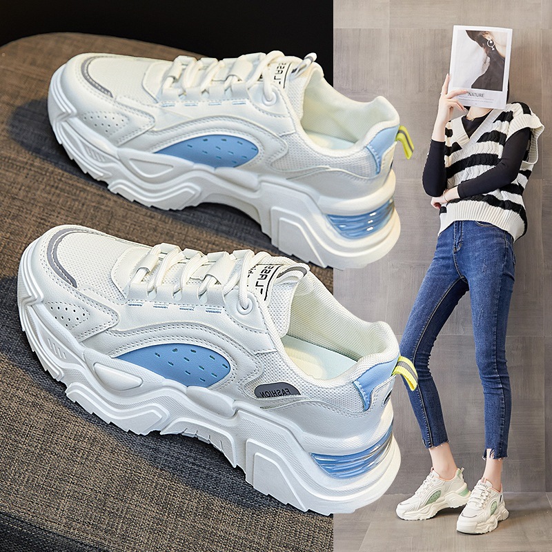 (imagen de) Zapatilla chunky de corte bajo con suela plataforma