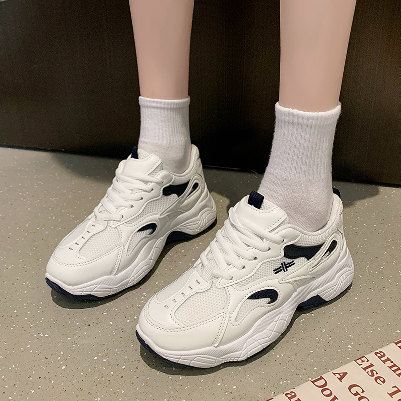 (image for) Chunky Trainer with Contrast Detail
