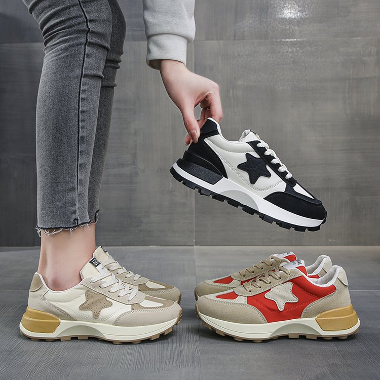(image for) Platform chunky sneaker with star accent