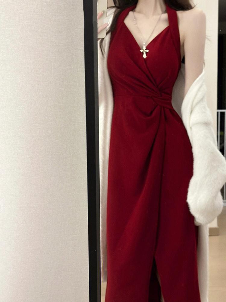 Vestido midi halter drapeado rojo vino (imagen de) Vestido midi halter drapeado rojo vino
