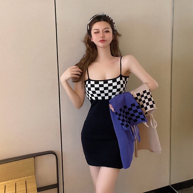 (imagen de) Vestido corto ceñido con estampado cuadros ajedrez