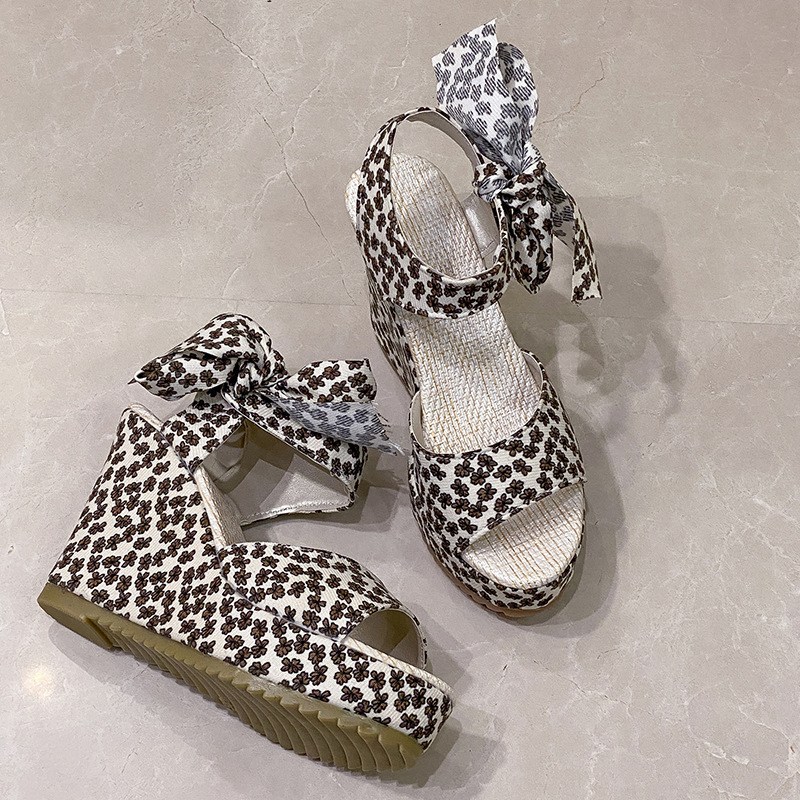 (image for) Closed-toe espadrille wedge with oversized bow and summer lift