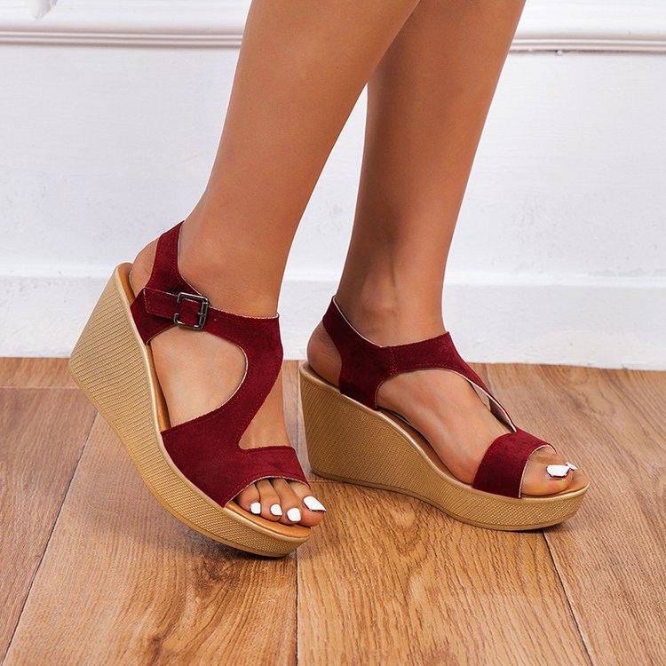 (image for) Wedge sandal with back support and design straps for summer