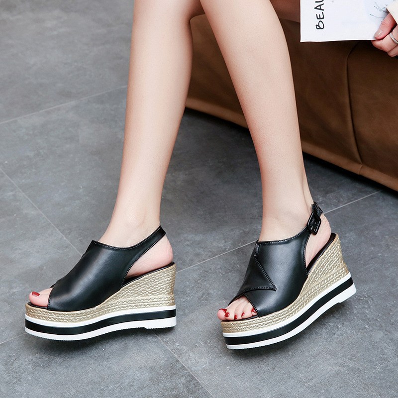 (image for) Closed-toe espadrille wedge with textured finish for daily wear