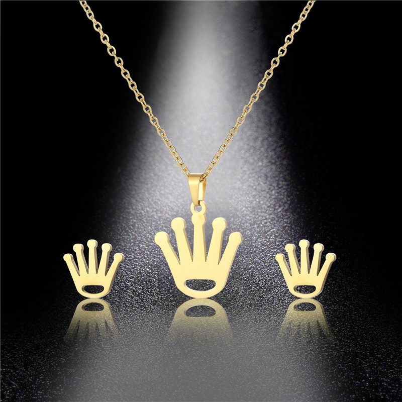 (imagen de) Conjunto de collar y pendientes corona dorado