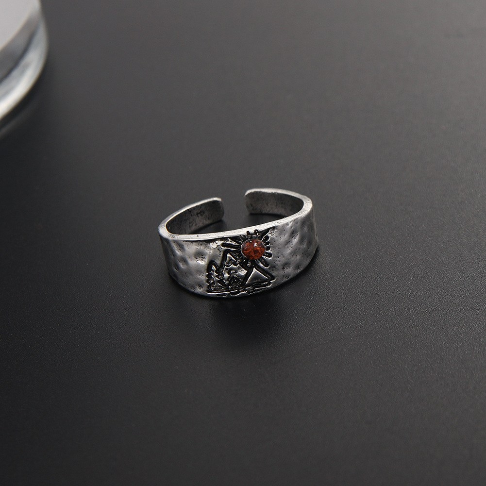 (imagen de) Anillo ajustable con sol y cristal en tono plateado
