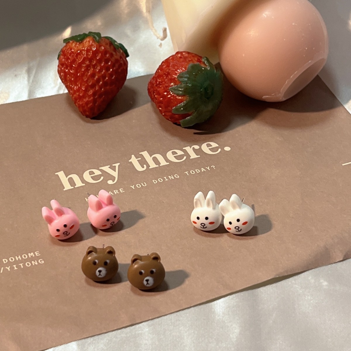 (imagen de) Pendientes pequeños con motivos animales acabado brillante
