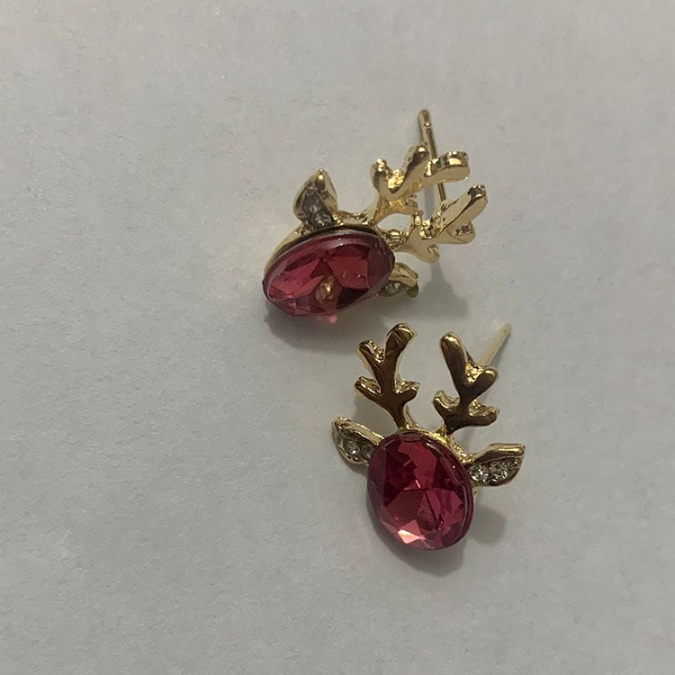 Pendientes de zirconia con ciervo, acabado dorado (imagen de) Pendientes de zirconia con ciervo, acabado dorado