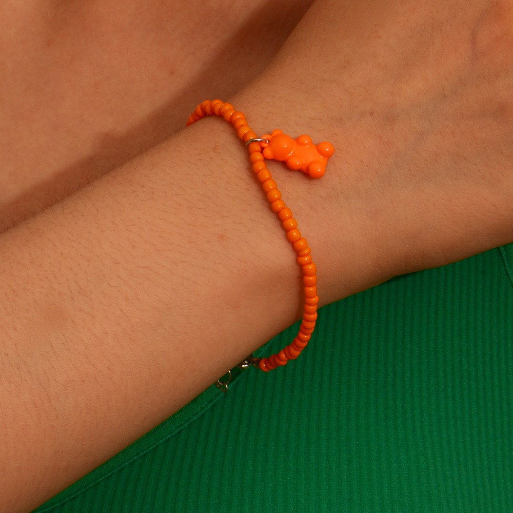 (imagen de) Pulsera de cuentas con colgante en forma de osito