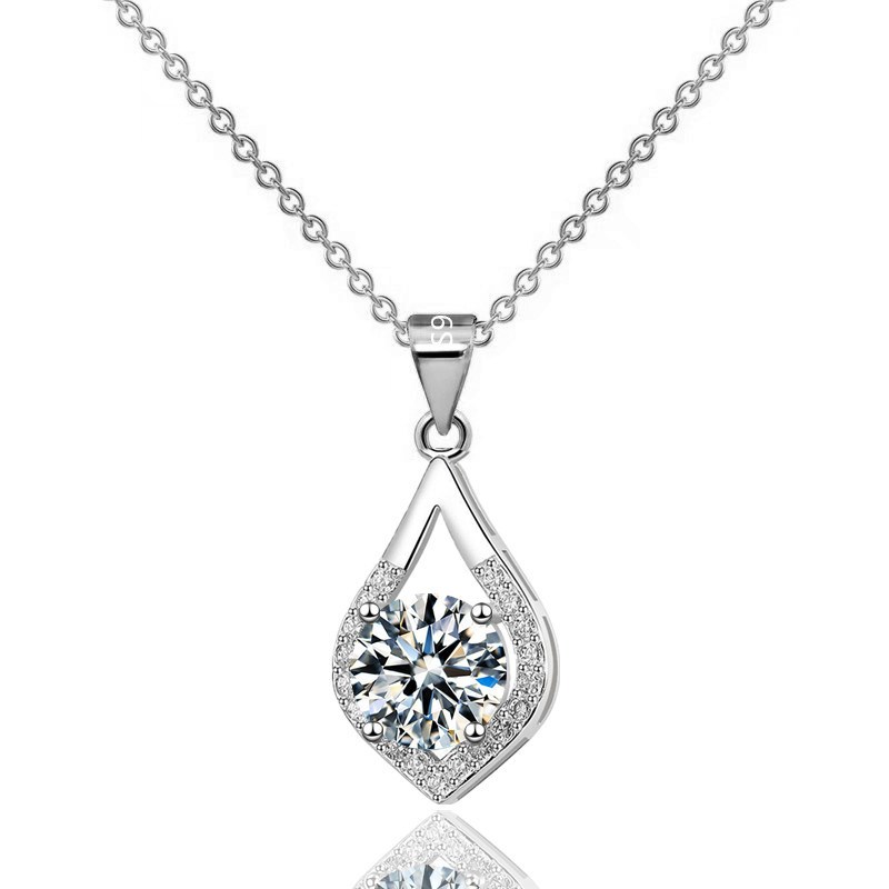 (imagen de) Colgante lágrima con piedra central talla brillante y micro pavé