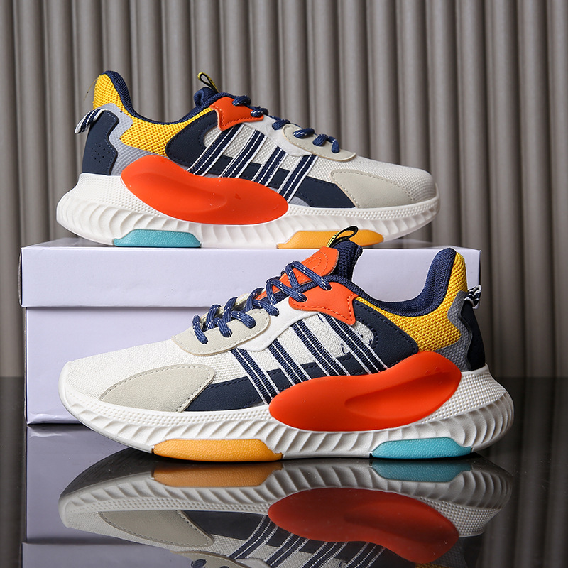 (image for) Chunky athletic sneaker with sculpted side panel