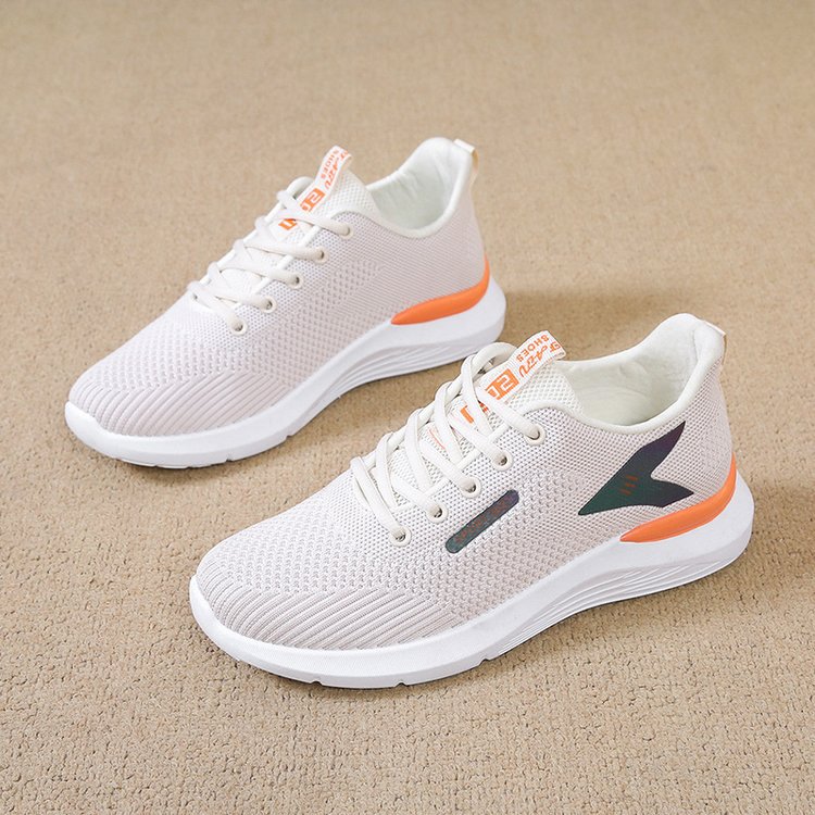 (image for) Lightweight knit sneaker with sporty accent