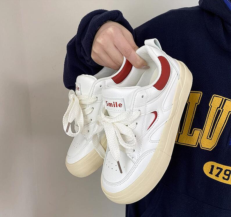 (image for) Low-top platform sneaker with clean finish