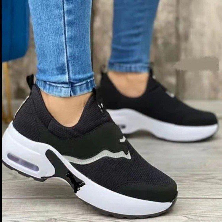 Slip-on sneaker with chunky sole and visible air pocket (image for) Slip-on sneaker with chunky sole and visible air pocket