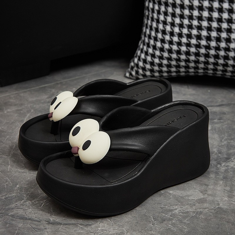 (image for) Fun-detail slide sandal with comfortable everyday sole
