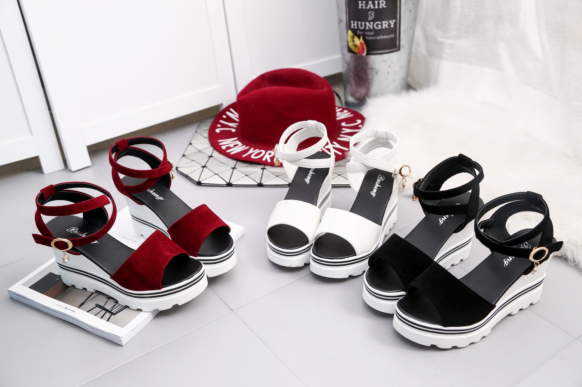 (image for) Urban platform sandal with straps and ankle hold