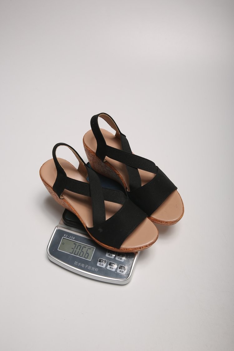 (image for) Cross-strap elastic wedge sandal
