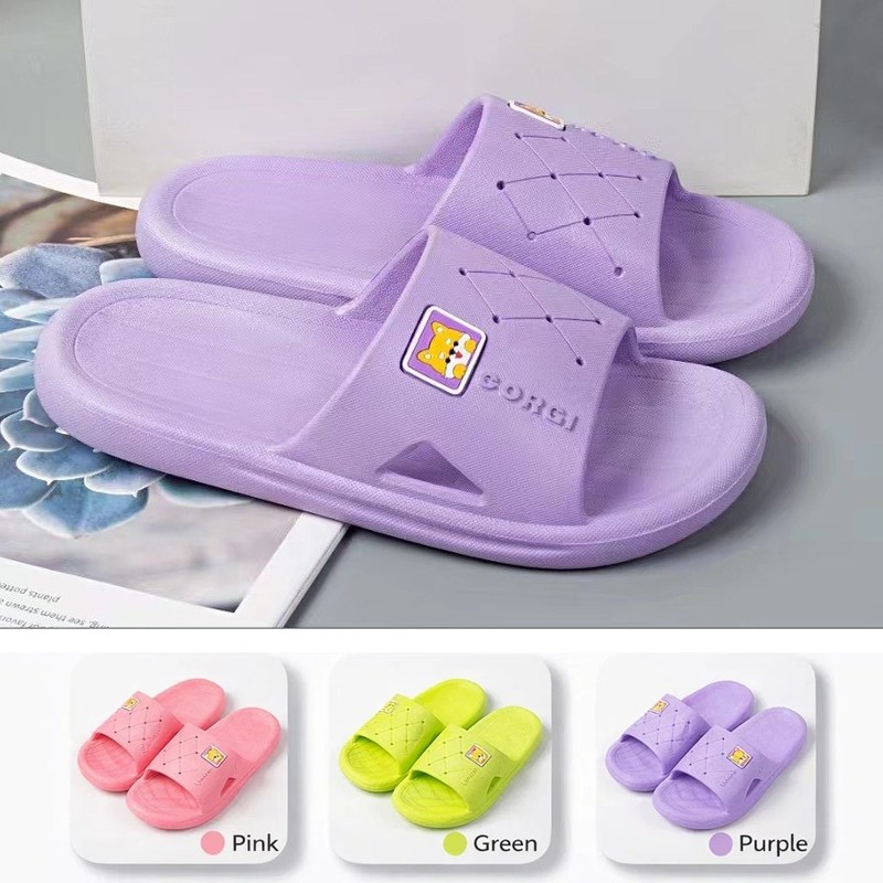 (imagen de) Sandalia slide con pala perforada y acabado PVC